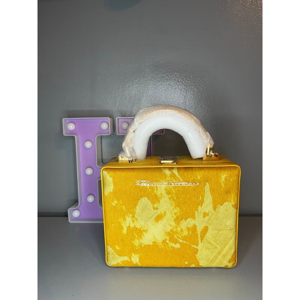 Brandon Blackwood Standard Kendrick Trunk in Yellow Distressed Ponyhair - Picture 3 of 9